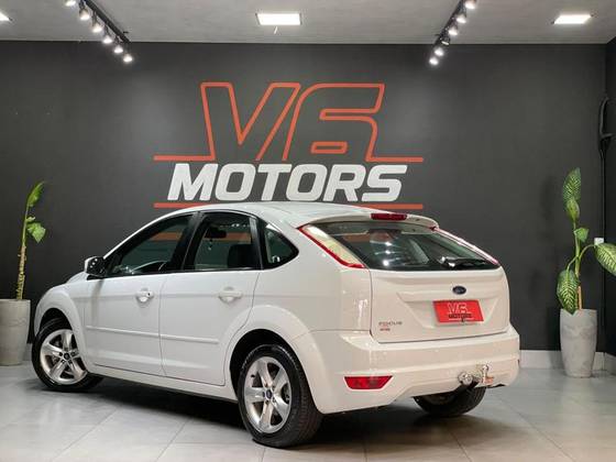 FORD FOCUS 1.6 GLX 16V FLEX 4P MANUAL